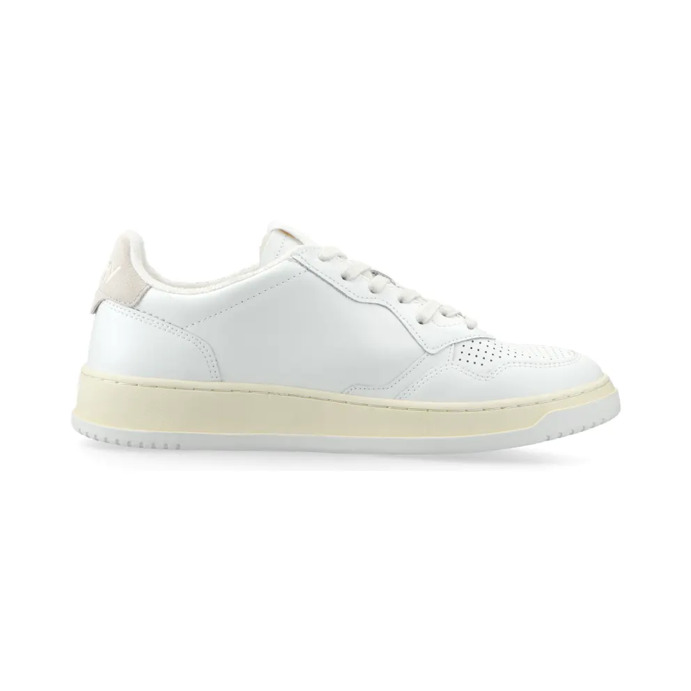 Autry Medalist Low W (White / ivory) – AULWVS05