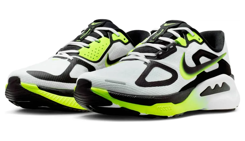 nike-structure IR1816-100