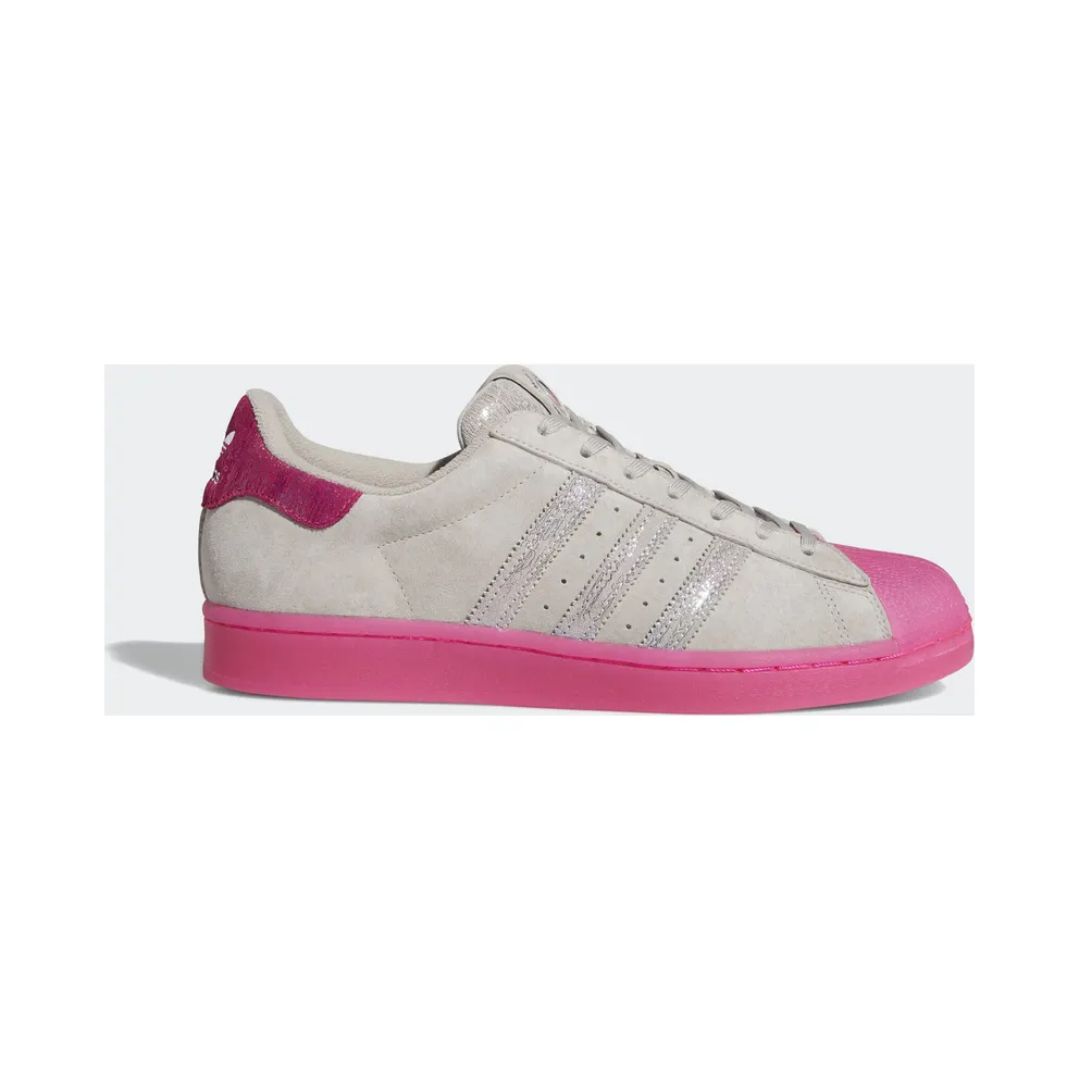 adidas Superstar Chicago Plays Harder, Chicago Works Harder (FX3464)
