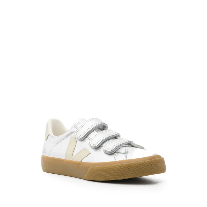 Veja Recife Leather “Silver” (RC0520779)