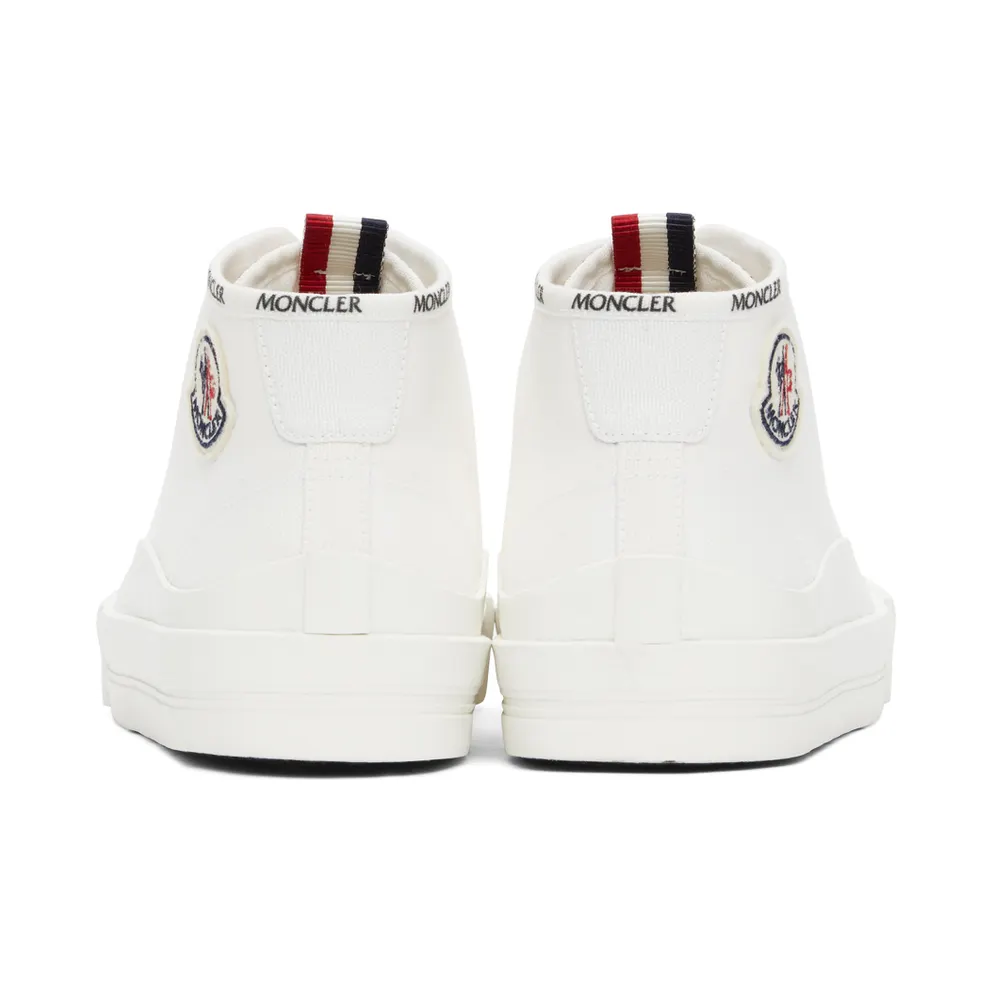 Moncler White Lissex (4M739 – 40 – 02SSA)