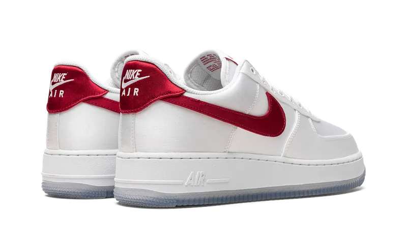 Nike AIR FORCE 1 LO ’07 “Satin White Varsity Red” (DX6541-100)
