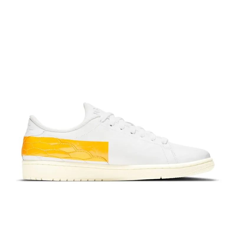Jordan 1 Low Centre Court “University Gold” (DJ2756-102)