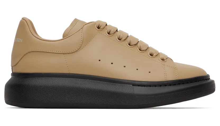 Alexander McQueen Off-White Oversized Sneakers (727388WHTQ4)