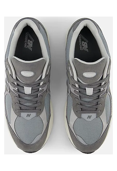new-balance-2002r U2002RCB