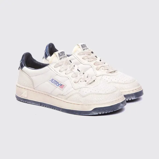 Autry Medalist Low Super Vintage Calfskin Sneakers with Worn Effect Yellow Cream (AVLMAD01)