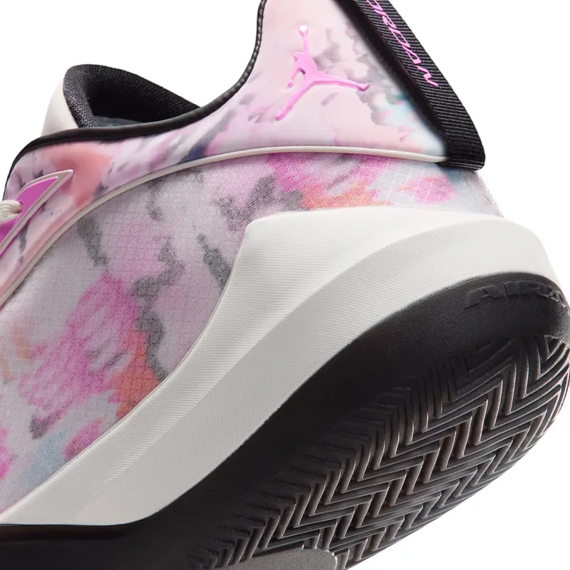 Jordan Triangle – NY vs. NY – “Sail / Black / Pink Beam” (IO3373-100)