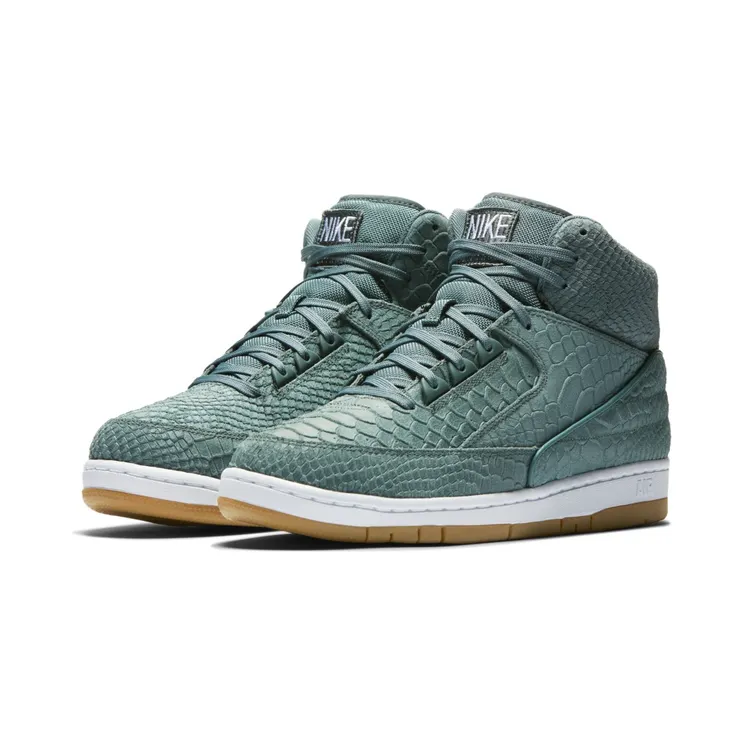 Nike Air Python Hasta (705066-300)