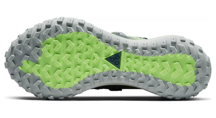 nike-acg DJ4030-001