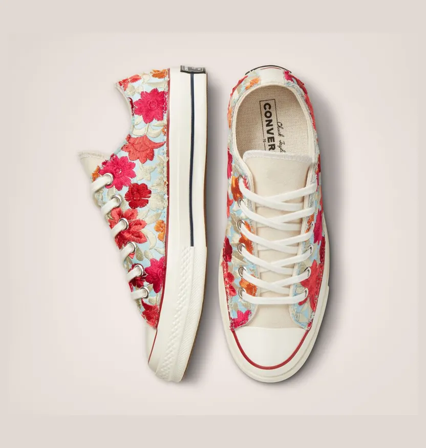 converse-chuck-taylor-all-star A03259C