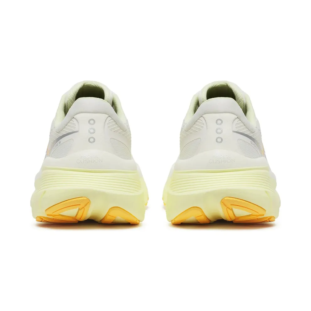 SAUCONY Guide 19 “Ivory / Tender” (S11058-144)
