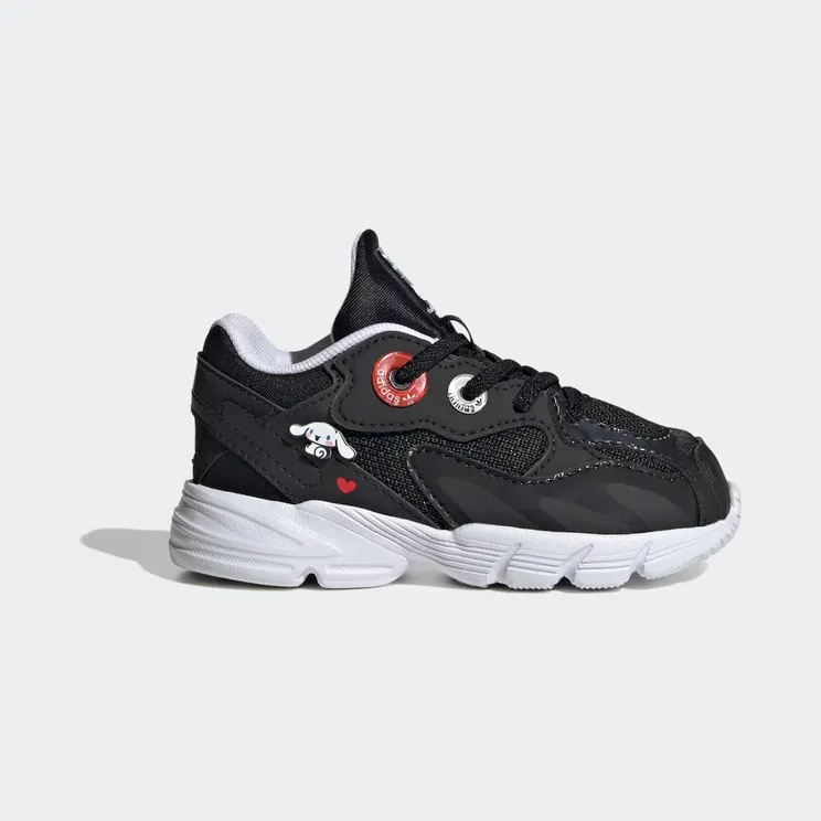 adidas Astir Core Black / Cloud White / Vivid Red S21 (HQ1560)