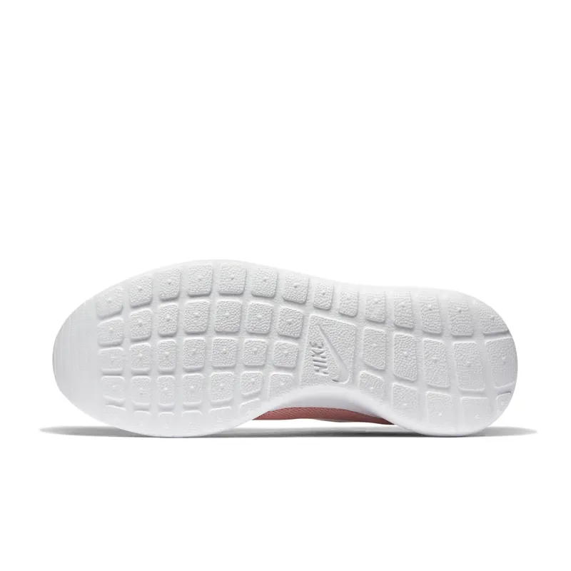 Nike Roshe Run “Coral Stardust” (844994-603)
