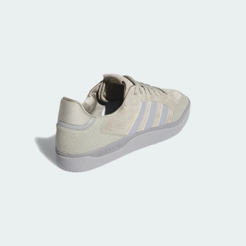 adidas Tyshawn Low Silver Pebble Grey Gold Metallic (IF4623)