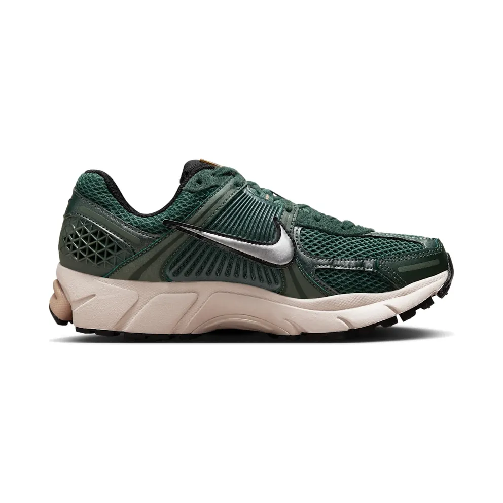Nike Zoom Vomero 5 (vintage green / chrome / lt orewood brn / hemp) – FN6742-300