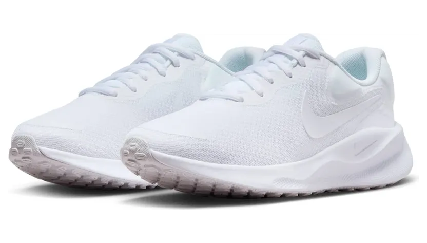 nike-revolution FB2208-100
