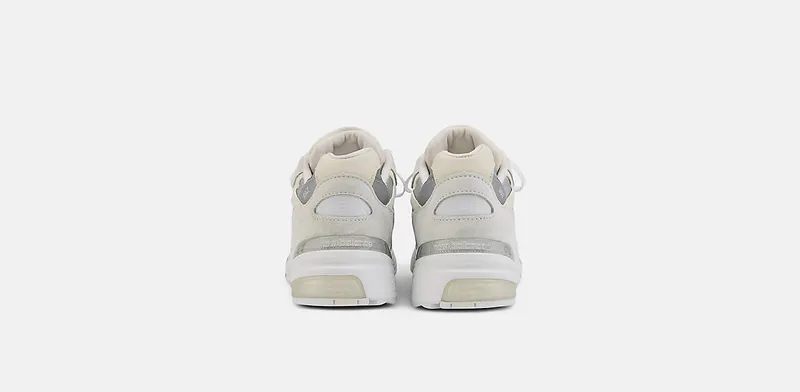 New Balance 992 “Made in USA – Nimbus Cloud” (U992NC)