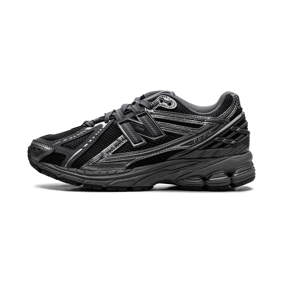 New Balance 1906R “Phantom Dark Grey Metallic Silver” (M1906RES)