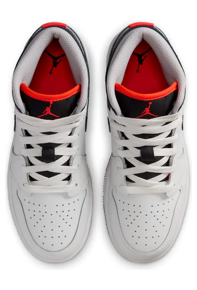 air-jordan-1 DQ8423-109