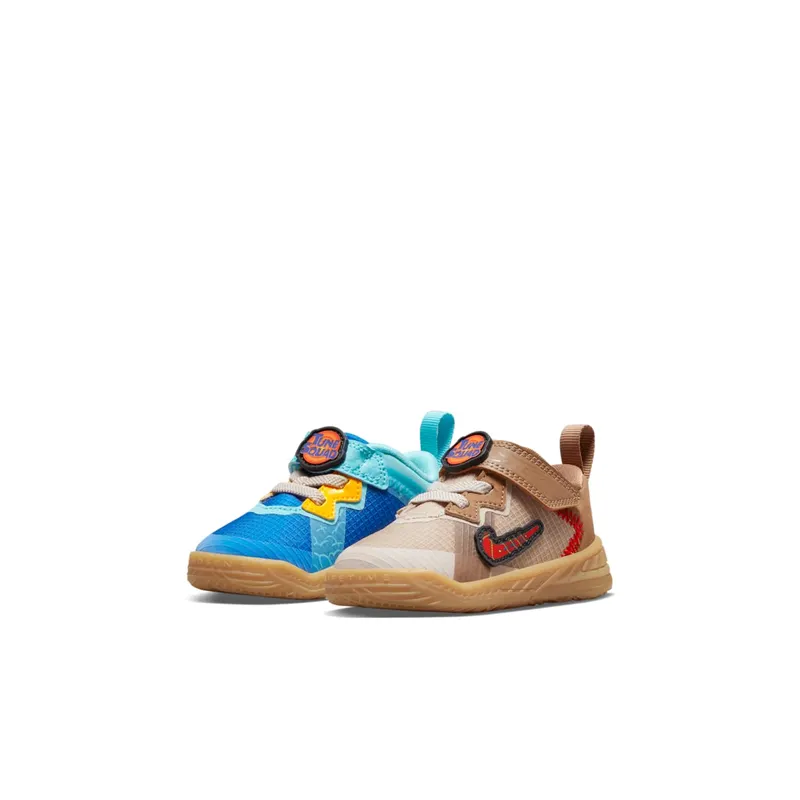 Nike LeBron 18 Low Wile E. vs Roadrunner Space Jam (DJ3762-401)