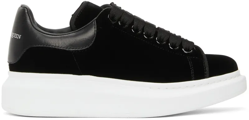 Alexander McQueen Black Velvet Oversized (553775 W4FKT)