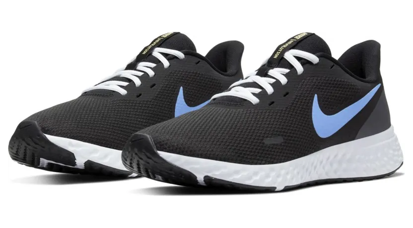 Nike Revolution 5 Schwarz (BQ3204-004)