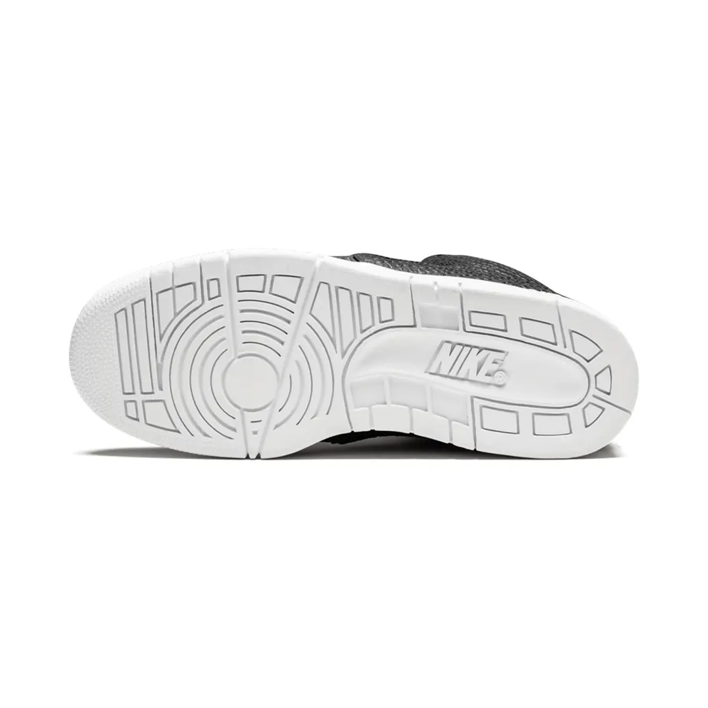 Nike Air Python DSM NYC SP “Dover Street Market” (646105-001)