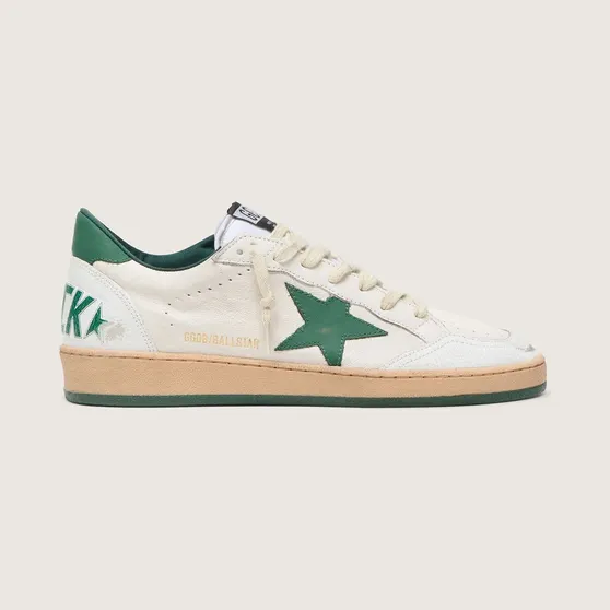 Golden Goose Ball Star Wishes In White Nappa Leather With Green Leather Star And Heel Tab (GWF00117.F005821.10361)