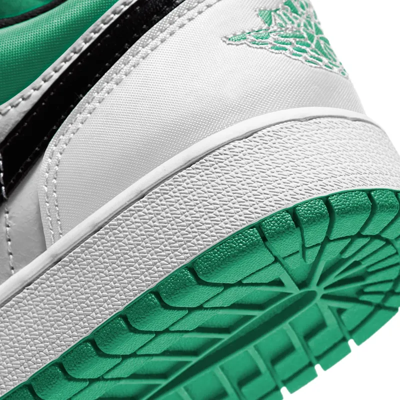 Jordan 1 Low White Lucky Green Tumbled Leather (GS) (553560-129)