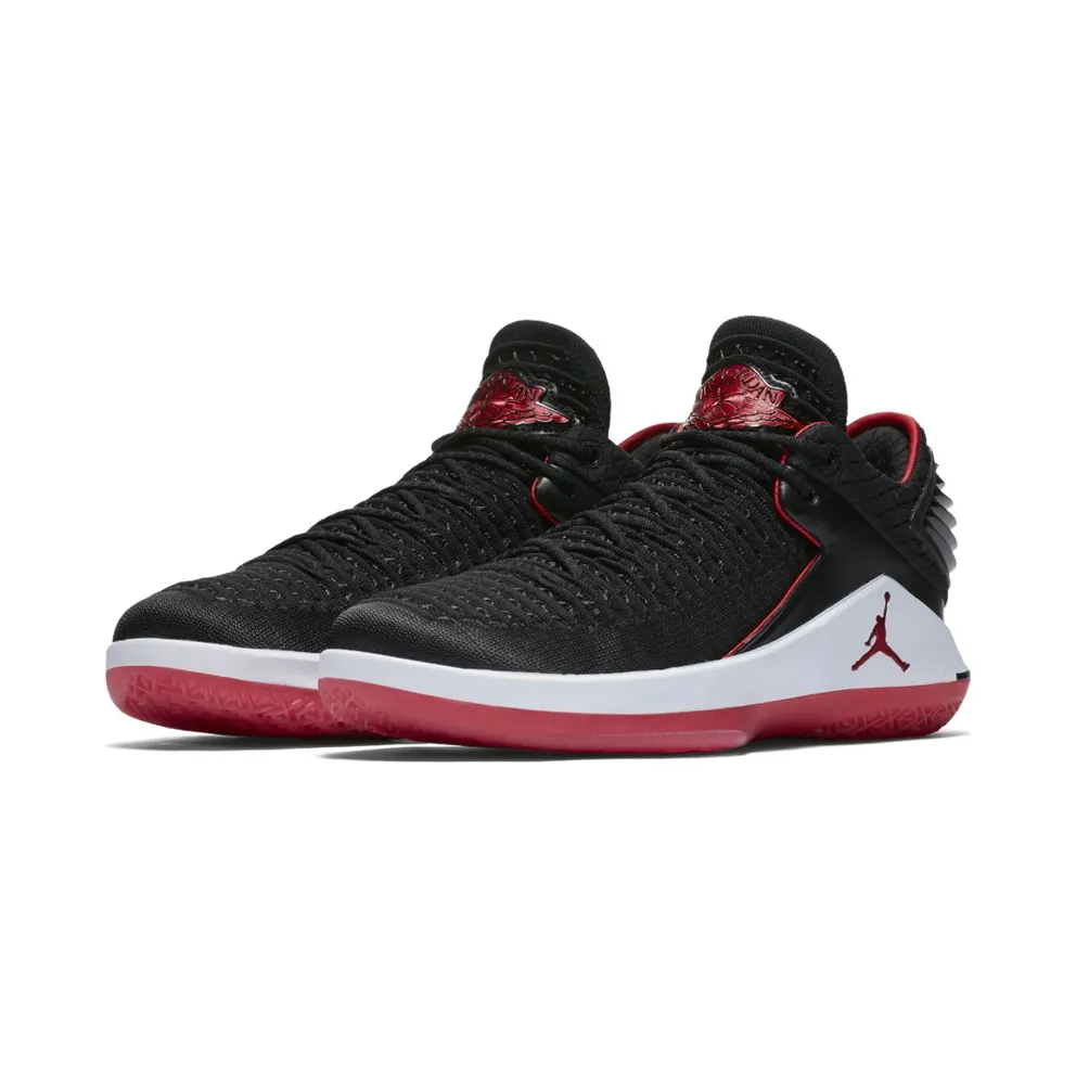 Jordan XXXII Low MJ Day Black/University Red-White (AA1256-001)