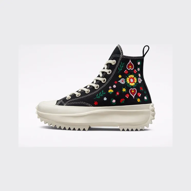 Converse Run Star Hike Platform Floral Embroidery Black/egret/midnight Clover (A02192C)