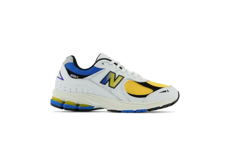 New Balance 2002R “Vibrant Apricot” (M2002RGW)
