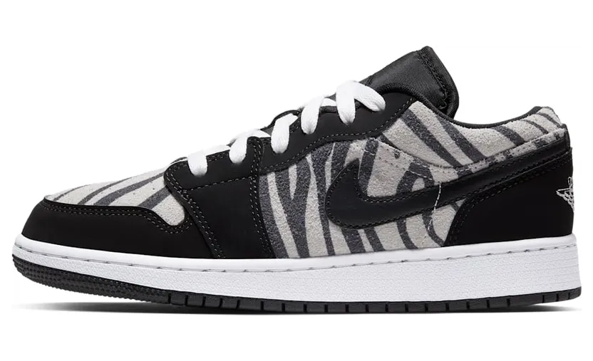 Air Jordan 1 Low GS Zebra “Black / White” (553560-057)
