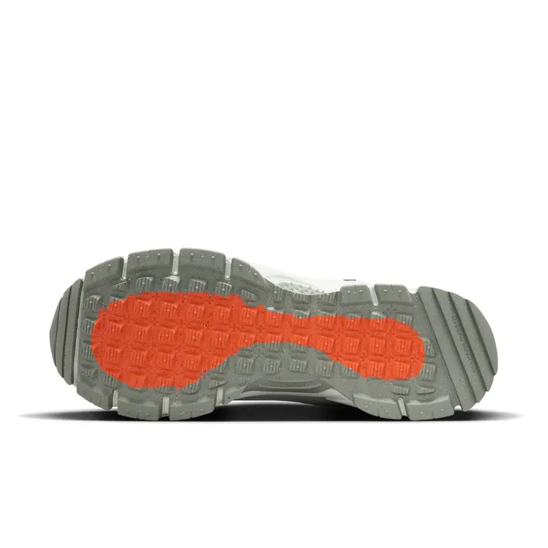 Nike Zoom Vomero 5 Roam “Black Light Silver” (FV2295-001)