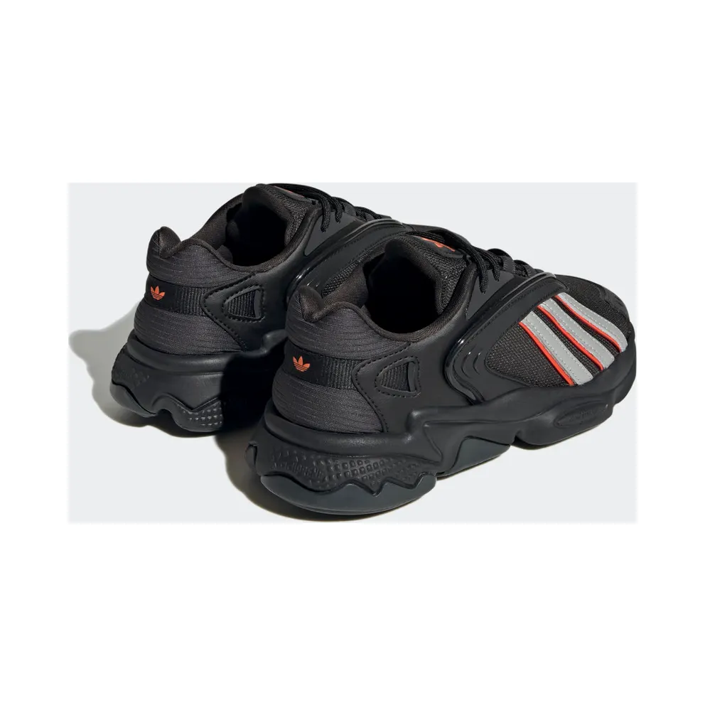 Adidas OZTRAL Core Black / Silver Metallic / Solar Red (HR0265)