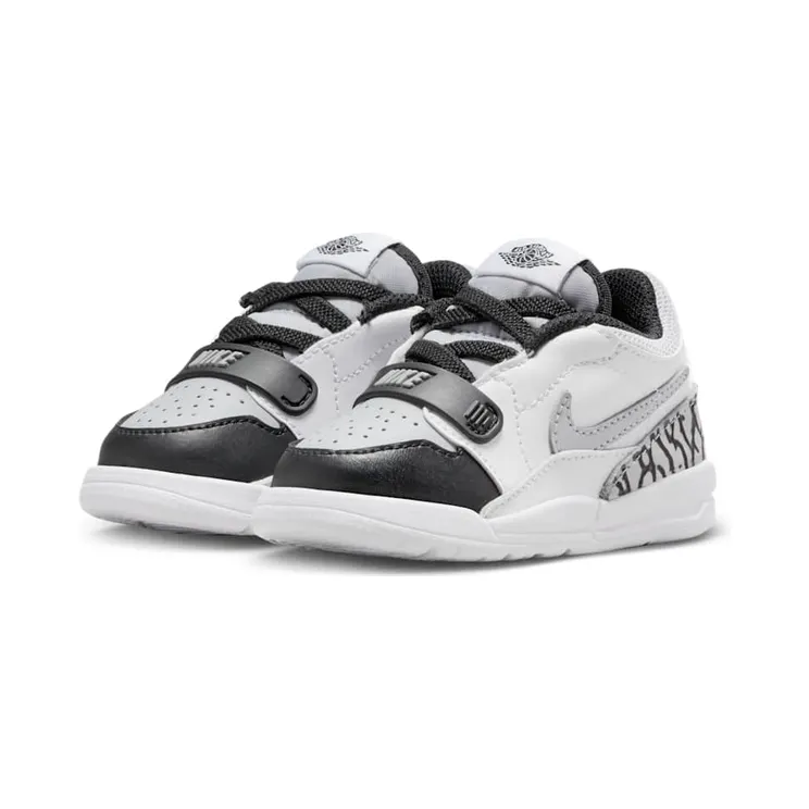 air-jordan-2-low CD9056-105