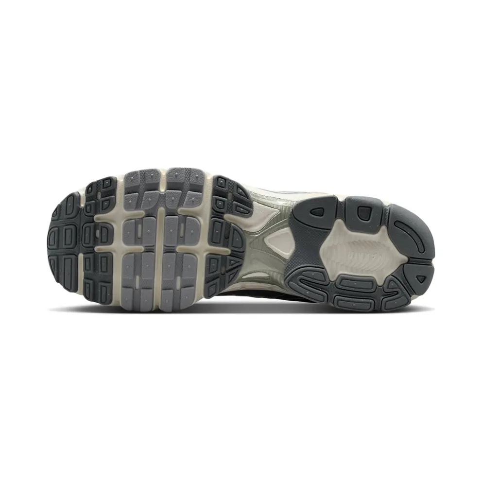 Nike Air Max Moto 2K Light Smoky Grey Sail (IQ7592-077)