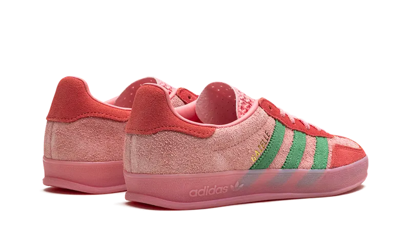 Adidas Gazelle Indoor “Pink Spark”: vrolijk kleurentrio in retrojas (2)