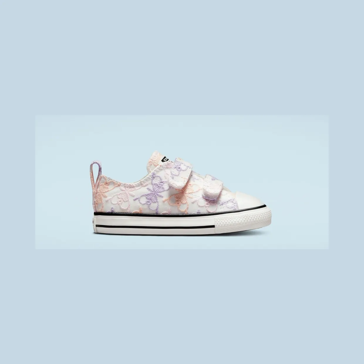 converse-chuck-taylor-all-star A01618C