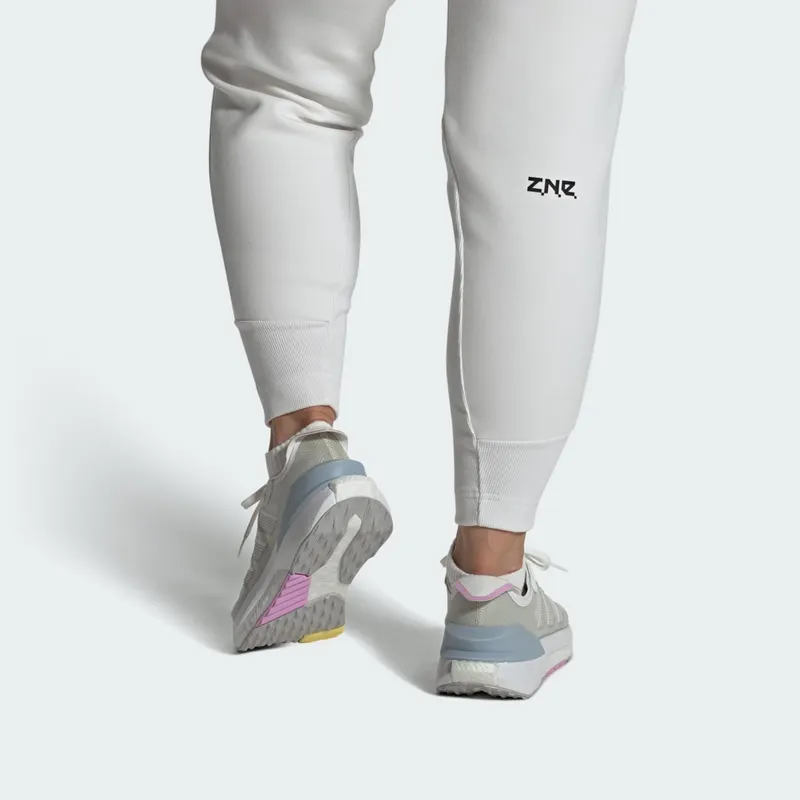 Adidas Avryn Cloud White / Cloud White / Wonder Blue (IG0645)