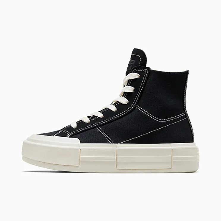 converse-chuck-taylor-all-star A04689C