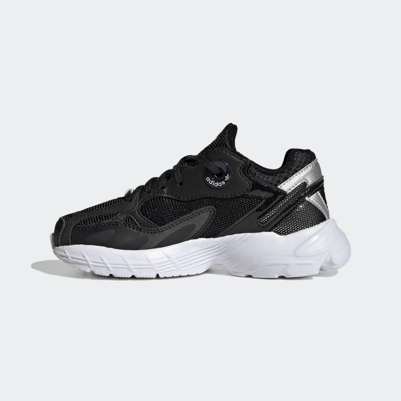 Adidas Astir Core Black / Core Black / Cloud White (GY6658)