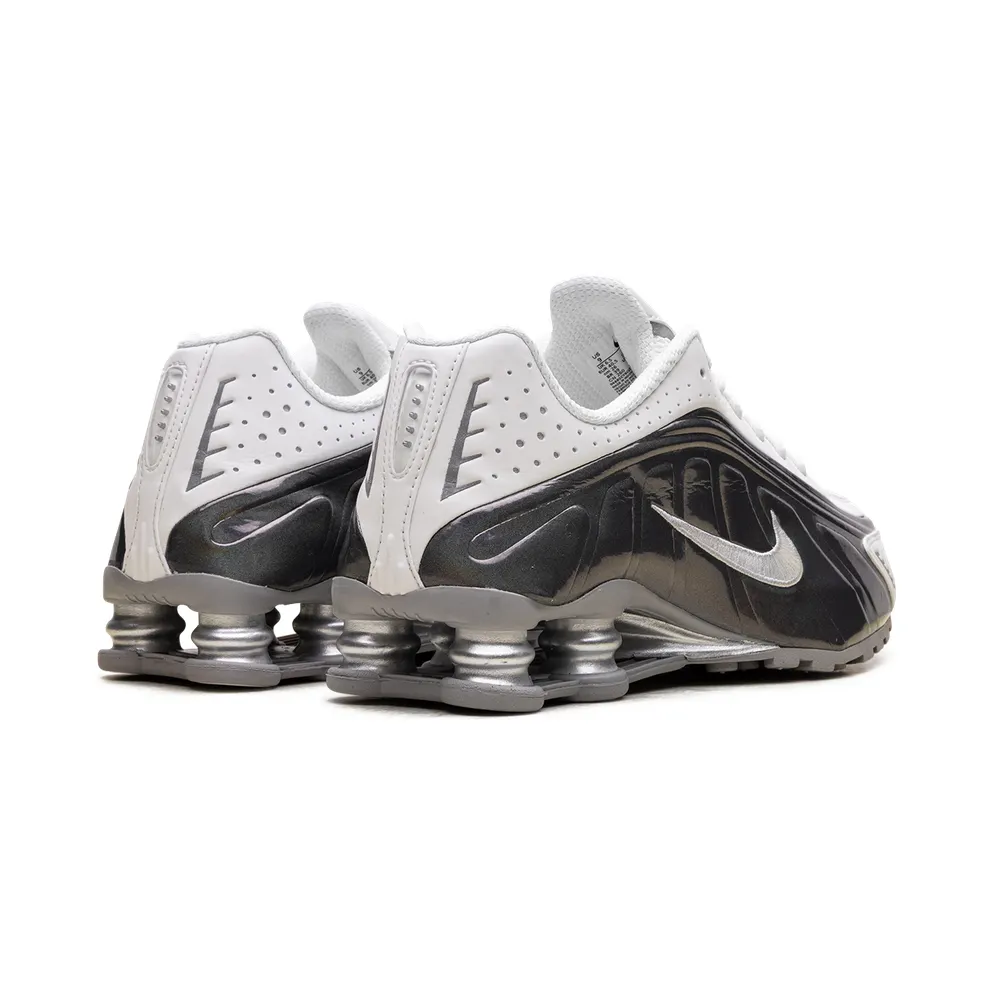 Nike Shox R4 “White Iridescent” (IB7703-100)