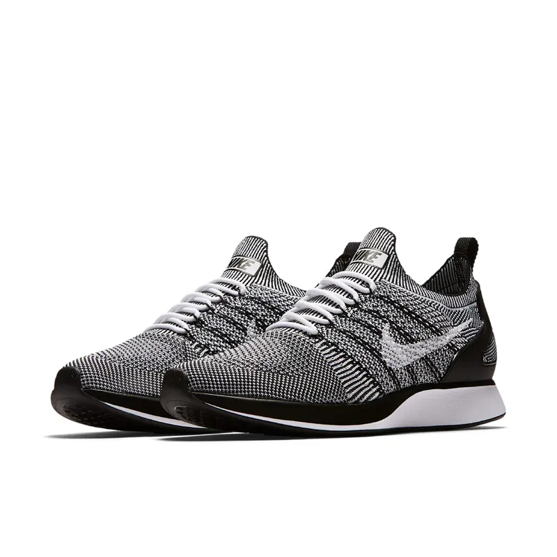 Nike Mariah Flyknit Racer Oreo (918264-102)