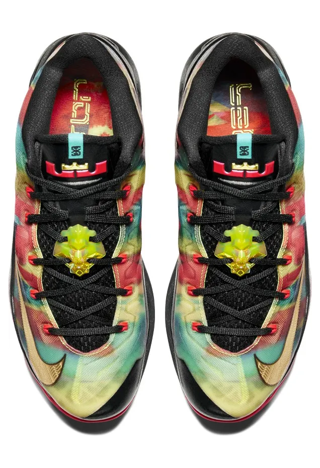 nike-lebron-11 695224-970