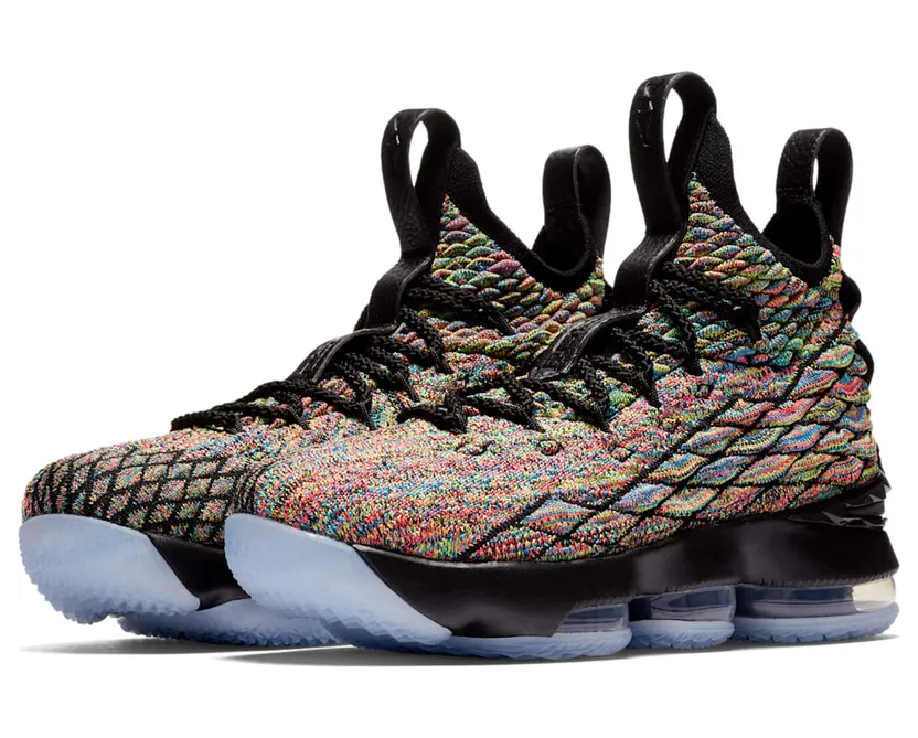 nike-lebron-15 922811-901