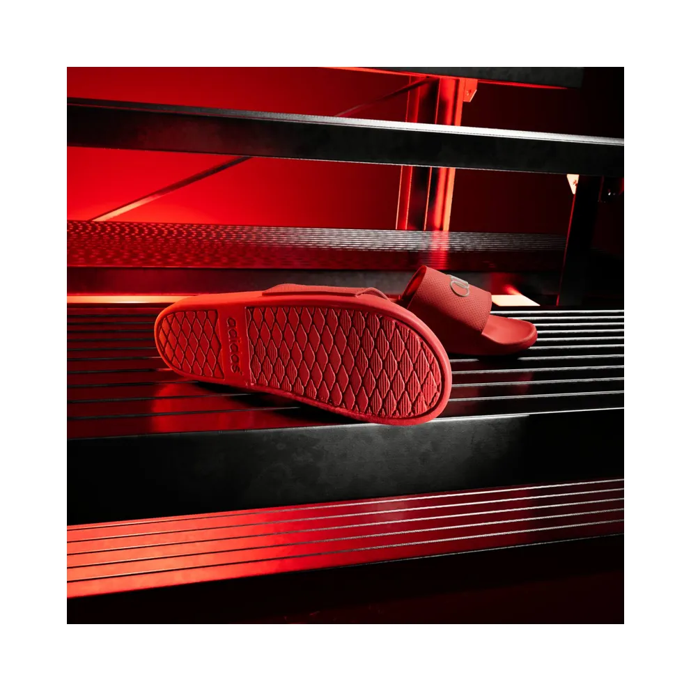Adidas ADILETTE COMFORT AUDI REVOLUT F1 TEAM Slides Hi-Res Red / Hi-Res Red / Chalk Pearl (KI6083)
