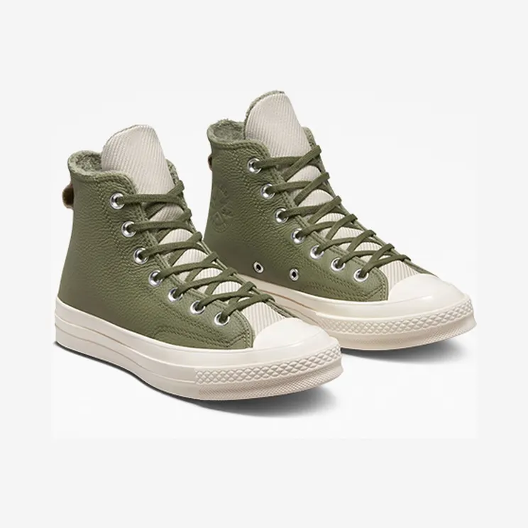 converse-sneaker A01333C