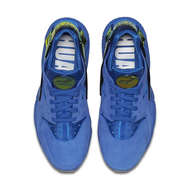 Nike x Undefeated Air Huarache LA (853940-114)