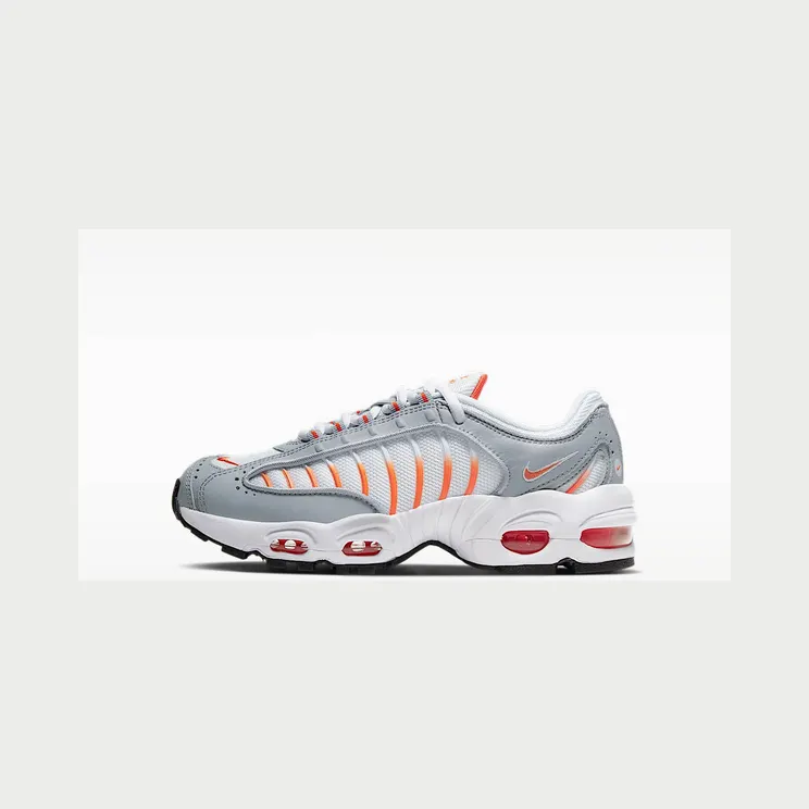 Nike Air Max Tailwind IV – Wit “White / Wolf Grey / Black / Orange Blaze” (BQ9810-108)